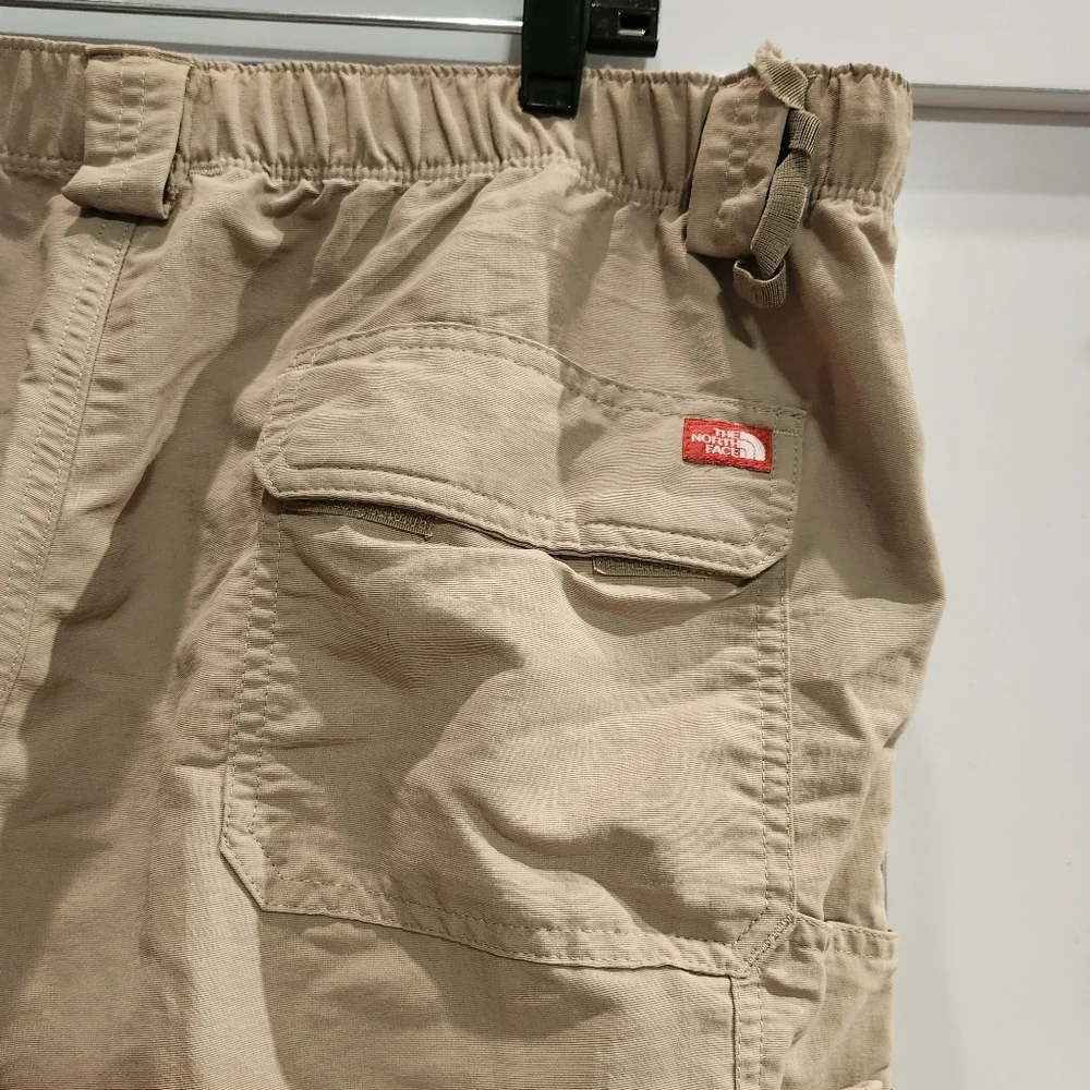The Northface Men's Tan Zip-Off Cargo Pants XL 28 Inseam Hiking